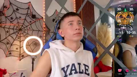 Christopher  Chris online show from 10.10.25