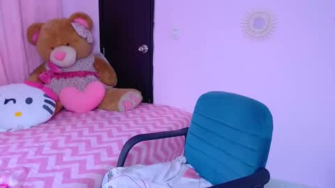 Zoe online show from 01.14.25