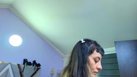 Snapshot of naughty_kittenm chatting on 10.13.25 Kitten online show from 10.13.25