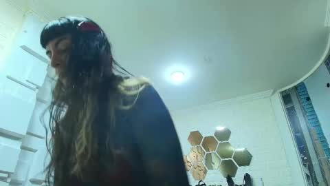 Snapshot of naughty_kittenm chatting on 11.26.25 Kitten online show from 11.26.25