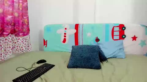 Snapshot of naughty_madisson chatting on 10.09.25 Madison online show from 10.09.25