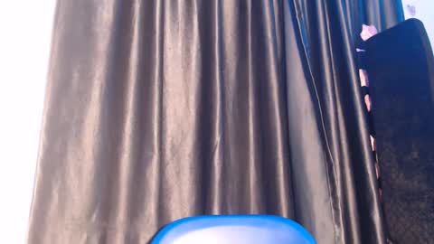 laura online show from 04.03.26