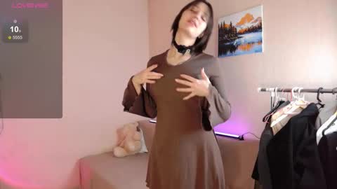 Snapshot of naughty_sparkle chatting on 02.19.26 Alexa online show from 02.19.26