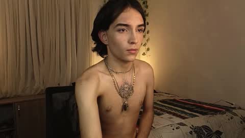 Snapshot of naughty_thompson1 chatting on 02.18.26 naughty_thompson1 online show from 02.18.26