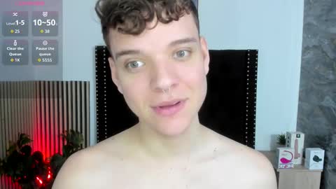 Snapshot of naughty_twink_ chatting on 11.20.25 Noah online show from 11.20.25