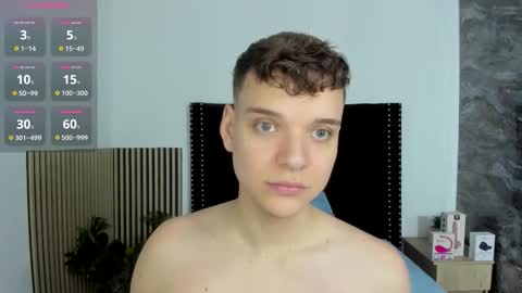 Snapshot of naughty_twink_ chatting on 11.23.25 Noah online show from 11.23.25