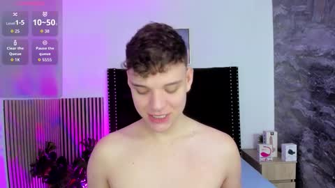 Snapshot of naughty_twink_ chatting on 11.26.25 Noah online show from 11.26.25