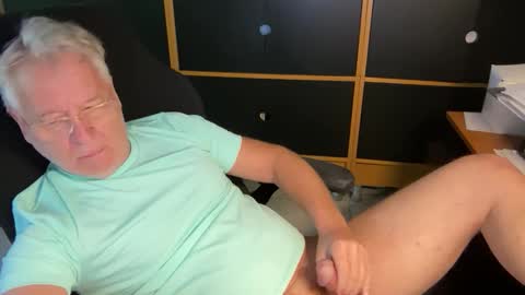 naughtydaddyla online show from 04.18.26