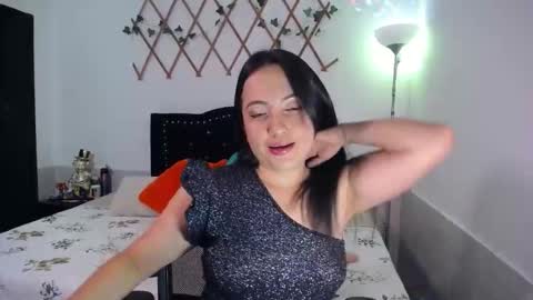 Valeria  online show from 12.20.25