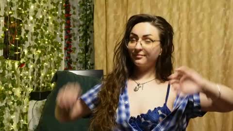 Snapshot of naughtyhomemade17 chatting on 05.23.26 Mya Alexya online show from 05.23.26