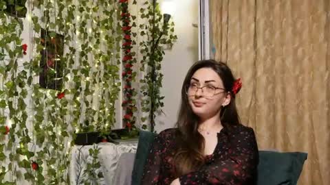Snapshot of naughtyhomemade17 chatting on 06.12.26 Mya Alexya online show from 06.12.26