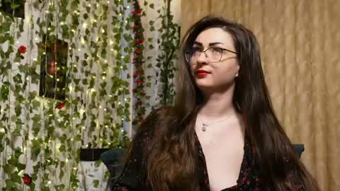 Snapshot of naughtyhomemade17 chatting on 06.20.26 Mya Alexya online show from 06.20.26
