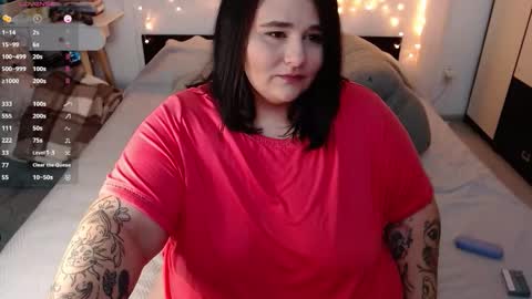 Snapshot of naughtykiss22 chatting on 09.11.25 Chris online show from 09.11.25