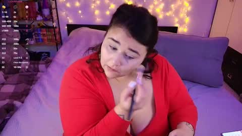 Snapshot of naughtykiss22 chatting on 11.20.25 Chris online show from 11.20.25