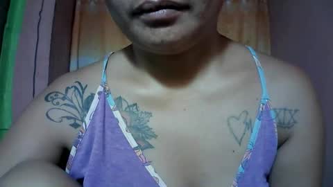 naughtymom_33 online show from 11.28.25