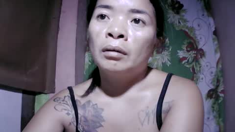 naughtymom_33 online show from 05.15.26