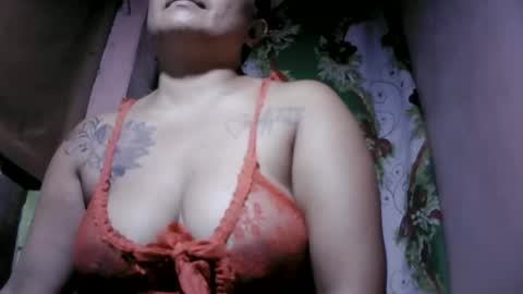 naughtymom_33 online show from 07.04.26