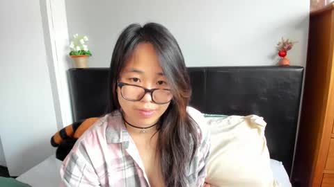 Snapshot of naughtynerdygirl chatting on 03.20.26 Gigi Chu online show from 03.20.26