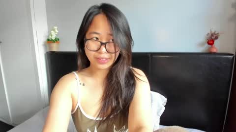 Snapshot of naughtynerdygirl chatting on 04.05.26 Gigi Chu online show from 04.05.26