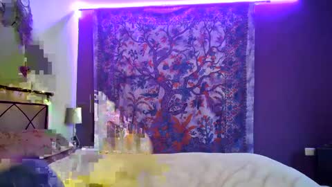 naughtynymph01 online show from 12.10.24