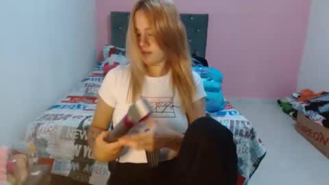 naughtyplayass online show from 02.04.25