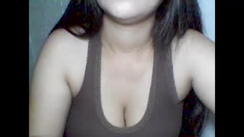 Snapshot of naughtysolen chatting on 11.23.25 naughtysolen online show from 11.23.25