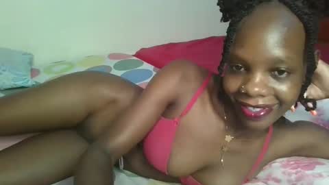 Snapshot of naughtysweetpie chatting on 05.07.26 naughty online show from 05.07.26