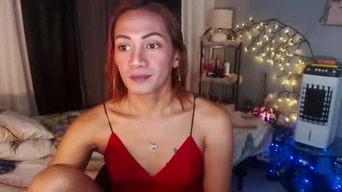 Snapshot of naugthy_hot_janna chatting on 11.22.25 Janna Mae online show from 11.22.25