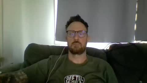 Snapshot of nawtydom1977 chatting on 05.19.26 nawtydom1977 online show from 05.19.26