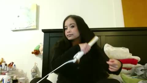 Mimi is dope    online show from 02.10.26