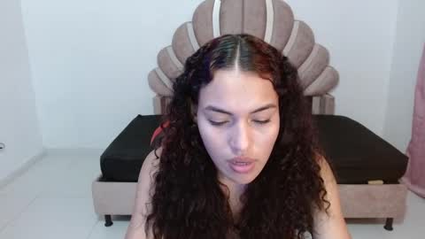 naya_fox1 online show from 12.21.25