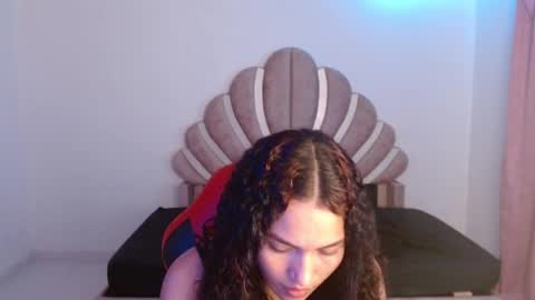 naya_fox1 online show from 12.21.25