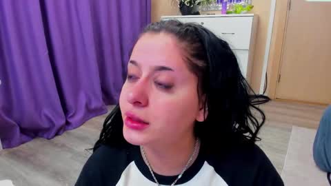 Snapshot of nayanoirx chatting on 04.08.26 Eliza online show from 04.08.26