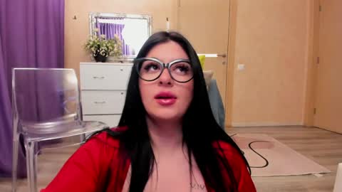 Snapshot of nayanoirx chatting on 04.09.26 Eliza online show from 04.09.26