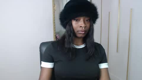 Nayaris 3 online show from 05.13.26