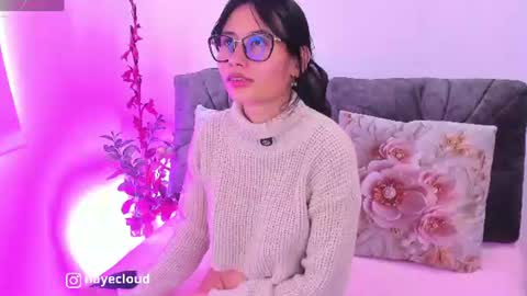 Naye  online show from 06.24.26