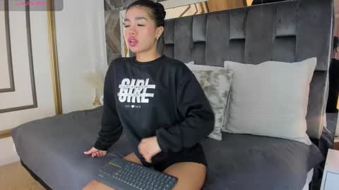    online show from 01.06.26