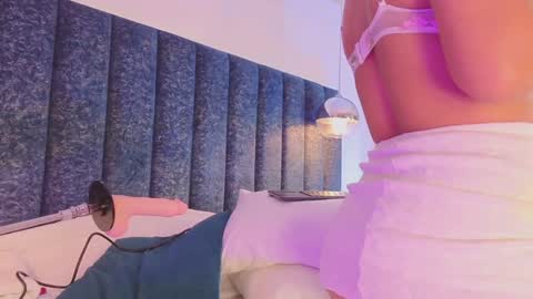 Juli  online show from 02.02.25