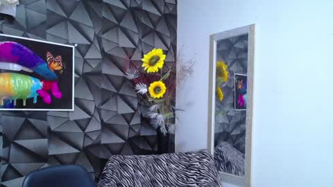 Snapshot of nazper_ chatting on 01.28.25 Nazper online show from 01.28.25