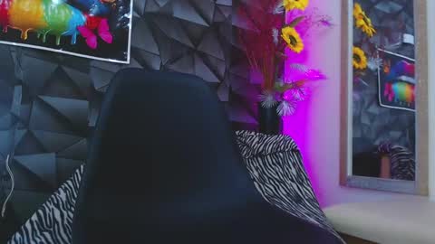 Snapshot of nazper_ chatting on 02.12.25 Nazper online show from 02.12.25