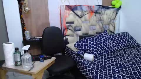 Snapshot of nazper_ chatting on 10.25.25 Nazper online show from 10.25.25