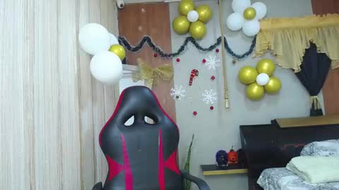 Snapshot of nazper_ chatting on 11.18.25 Nazper online show from 11.18.25