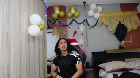 Snapshot of nazper_ chatting on 11.25.25 Nazper online show from 11.25.25