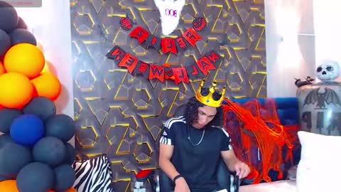 Snapshot of nazper_2 chatting on 10.23.25 NAZPER online show from 10.23.25