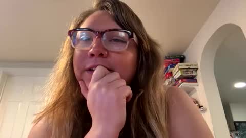 Nealiana online show from 02.12.26