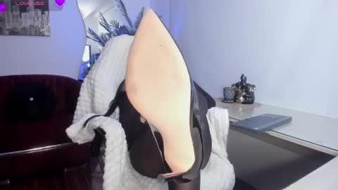 Hellen online show from 02.27.25