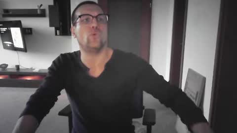 Sebastian online show from 01.03.25