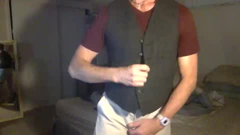 Snapshot of needsub chatting on 11.26.25 needsub online show from 11.26.25