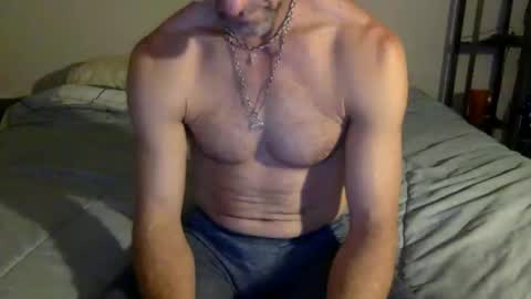 Snapshot of needsub chatting on 11.27.25 needsub online show from 11.27.25