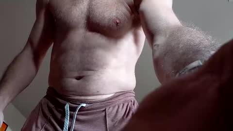 Snapshot of needsub chatting on 11.28.25 needsub online show from 11.28.25